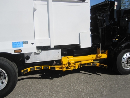 2011 Crane Carrier CNG with Curbtender 22yd Automated Side Loader Refuse Truck